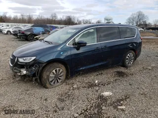 2023 Chrysler Pacifica Hybrid Touring L with VIN 2C4RC1L70PR614642, listed as a Copart auction lot 45933065 with 94,992 mi miles and Salvage Title. Bid and sale history available at carsss.com. Image 1.