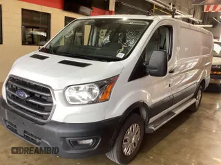 2020 Ford Transit Cargo z VIN 1FTBR1Y8XLKB06141, wystawiony jako IAAI lot #42642640 z przebiegiem 123 417 mil mil oraz . Historia ofert i sprzedaży dostępna na DreamBid. Obrazek 18.