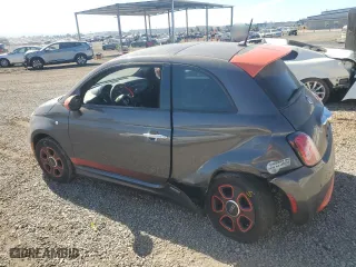 2015 FIAT 500e with VIN 3C3CFFGE2FT561560, listed as a Copart auction lot 77210834 with 44,235 mi miles and Salvage Title. Bid and sale history available at carsss.com. Image 2.