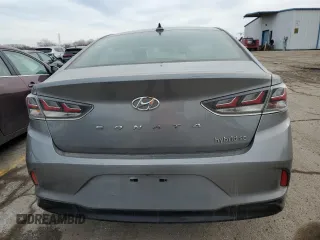 2018 Hyundai Sonata Hybrid SE with VIN KMHE24L39JA086798, listed as a Copart auction lot 42419605 with 93,847 mi miles and Clean Title. Bid and sale history available at carsss.com. Image 6.