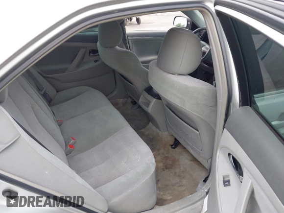 2011 Toyota Camry LE z VIN 4T1BF3EK1BU209614, wystawiony jako IAAI lot #42193388 z przebiegiem 197 732 mil mil oraz . Historia ofert i sprzedaży dostępna na DreamBid. Obrazek 8.