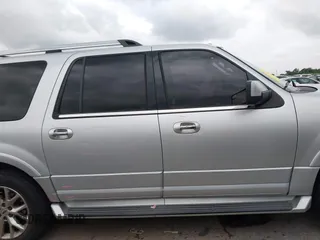 2017 Ford Expedition Max Limited z VIN 1FMJK1KT9HEA70294, wystawiony jako IAAI lot #42171573 z przebiegiem 181 034 mil mil oraz . Historia ofert i sprzedaży dostępna na DreamBid. Obrazek 13.