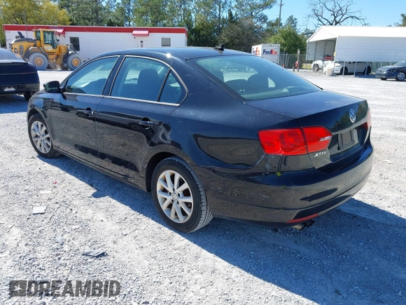 2014 Volkswagen Jetta SE с VIN 3VWD07AJ3EM367803, выставлен на аукционе IAAI как лот 41799074 с пробегом 124 592 миль миль и . История ставок и продаж доступна на DreamBid. Изображение 3.