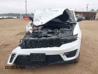 2023 Jeep Grand Cherokee Limited with VIN 1C4RJHBG6PC533640, listed as a IAAI auction lot 41499772 with Not provided miles and . Bid and sale history available at DreamBid. Image 6.