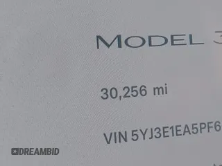 2023 Tesla Model 3 z VIN 5YJ3E1EA5PF656325, wystawiony jako IAAI lot #42465795 z przebiegiem 30 256 mil mil oraz . Historia ofert i sprzedaży dostępna na DreamBid. Obrazek 16.