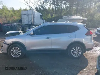 2020 Nissan Rogue SV with VIN JN8AT2MT7LW015645, listed as a IAAI auction lot 41931378 with 66,518 mi miles. Bid and sale history available at carsss.com. Image 13.