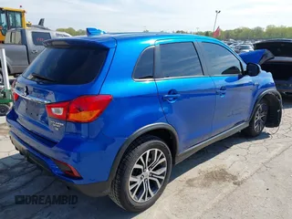 2018 Mitsubishi Outlander SE with VIN JA4AP3AW3JZ019184, listed as a IAAI auction lot 42199106 with 142,884 mi miles and . Bid and sale history available at DreamBid. Image 4.
