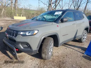 2022 Jeep Compass Trailhawk with VIN 3C4NJDDB6NT170282, listed as a IAAI auction lot 41934651 with 30,781 mi miles and . Bid and sale history available at DreamBid. Image 6.