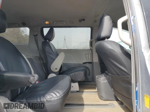 2014 Toyota Sienna L with VIN 5TDZK3DC7ES489962, listed as a Copart auction lot 48117985 with 329,366 mi miles and Clean Title. Bid and sale history available at carsss.com. Image 11.