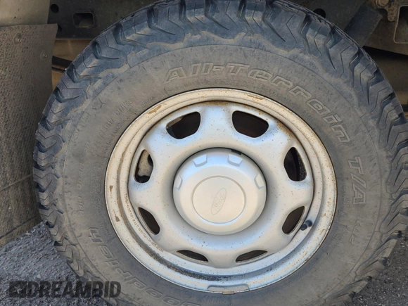2018 Ford F-150 XL with VIN 1FTMF1EB9JKD38518, listed as a IAAI auction lot 42730627 with 205,804 mi miles and . Bid and sale history available at DreamBid. Image 25.