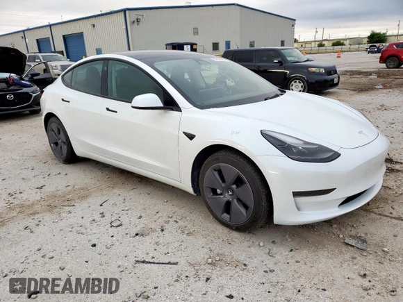 2023 Tesla Model 3 z VIN 5YJ3E1EA3PF488040, wystawiony jako Copart lot #52628165 z przebiegiem 22 326 mil mil oraz Czysty tytuł • Clean title. Historia ofert i sprzedaży dostępna na DreamBid. Obrazek 4.