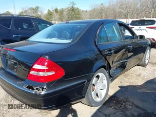 2005 Mercedes-Benz E-Class 3.2L with VIN WDBUF65J85A700806, listed as a IAAI auction lot 41585086 with 200,245 mi miles. Bid and sale history available at carsss.com. Image 6.