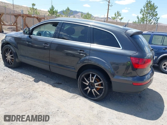 2008 Audi Q7 Premium z VIN WA1BY74L88D032241, wystawiony jako IAAI lot #42594263 z przebiegiem 187 924 mil mil oraz . Historia ofert i sprzedaży dostępna na DreamBid. Obrazek 3.