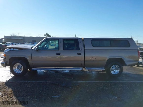 1996 Chevrolet C/K 3500 Crew Cab with VIN 1GCGC33J2TF002782, listed as a IAAI auction lot 41367250 with NaN miles. Bid and sale history available at carsss.com. Image 14.
