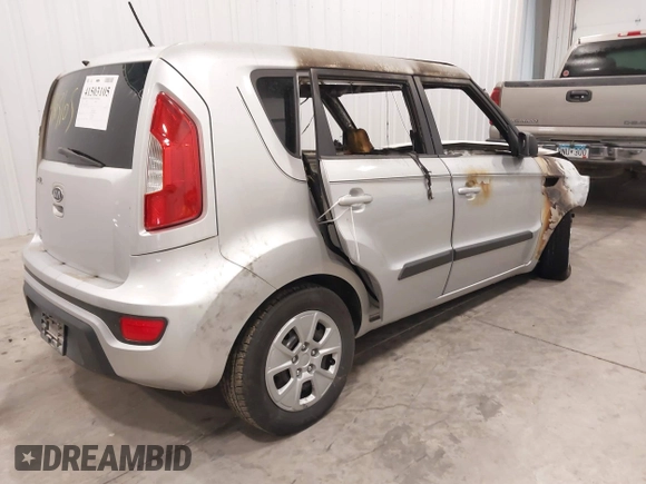 2012 Kia Soul with VIN KNDJT2A51C7429709, listed as a IAAI auction lot 41503105 with 1 mi miles. Bid and sale history available at carsss.com. Image 4.