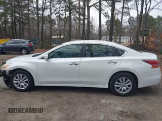 2014 Nissan Altima 2.5 S with VIN 1N4AL3AP2EN335771, listed as a IAAI auction lot 41202964 with 164,995 mi miles. Bid and sale history available at carsss.com. Image 14.