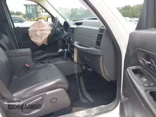 2012 Jeep Liberty Sport z VIN 1C4PJMAK0CW181346, wystawiony jako IAAI lot #42501898 z przebiegiem 173 614 mil mil oraz . Historia ofert i sprzedaży dostępna na DreamBid. Obrazek 5.