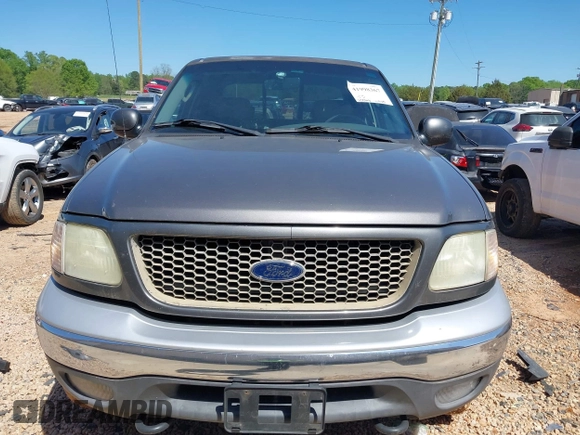 2003 Ford F-150 XLT with VIN 1FTRW08L83KC00394, listed as a IAAI auction lot 41998367 with 235,868 mi miles. Bid and sale history available at carsss.com. Image 12.