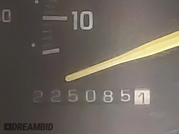 1993 GMC Sierra 1500 z VIN 1GTEK14H0PE542993, wystawiony jako IAAI lot #41833743 z przebiegiem 225 085 mil mil oraz . Historia ofert i sprzedaży dostępna na DreamBid. Obrazek 15.