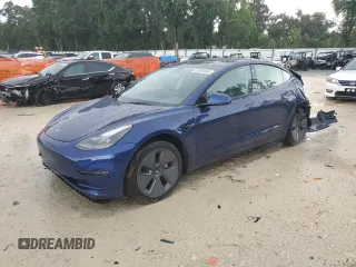 2023 Tesla Model 3 z VIN 5YJ3E1EA5PF660794, wystawiony jako Copart lot #63629355 z przebiegiem 54 417 mil mil oraz Nie do naprawy • Non repairable. Historia ofert i sprzedaży dostępna na DreamBid. Obrazek 1.