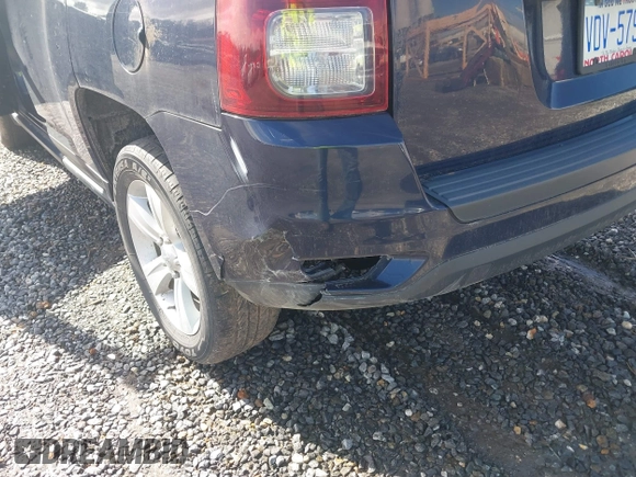 2016 Jeep Compass Latitude with VIN 1C4NJCEA9GD648025, listed as a IAAI auction lot 41558791 with 122,273 mi miles. Bid and sale history available at carsss.com. Image 12.