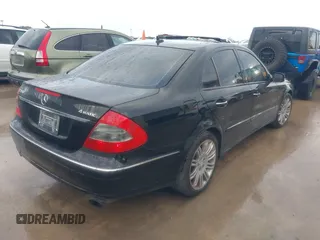 2008 Mercedes-Benz E-Class Luxury 3.5L with VIN WDBUF87X08B252718, listed as a IAAI auction lot 41186080 with 101,288 mi miles. Bid and sale history available at carsss.com. Image 4.