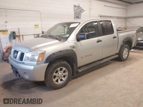 2005 Nissan Titan LE with VIN 1N6AA07BX5N507715, listed as a IAAI auction lot 41848566 with 254,548 mi miles. Bid and sale history available at carsss.com. Image 2.