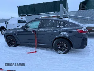 2023 BMW X4 M40i z VIN 5UX43DT03P9S61199, wystawiony jako Copart lot #86424734 z przebiegiem Nie podano mil oraz Szkody całkowita. Historia ofert i sprzedaży dostępna na DreamBid. Obrazek 10.