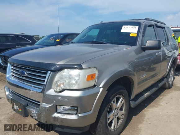2008 Ford Explorer XLT z VIN 1FMEU73E98UA92588, wystawiony jako IAAI lot #42612972 z przebiegiem 194 059 mil mil oraz . Historia ofert i sprzedaży dostępna na DreamBid. Obrazek 17.