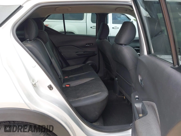 2019 Nissan Kicks S with VIN 3N1CP5CU9KL524812, listed as a IAAI auction lot 41910323 with 88,656 mi miles and . Bid and sale history available at carsss.com. Image 8.