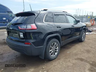 2019 Jeep Cherokee Latitude Plus with VIN 1C4PJMLB5KD489488, listed as a IAAI auction lot 42147598 with 33,002 mi miles and . Bid and sale history available at carsss.com. Image 4.