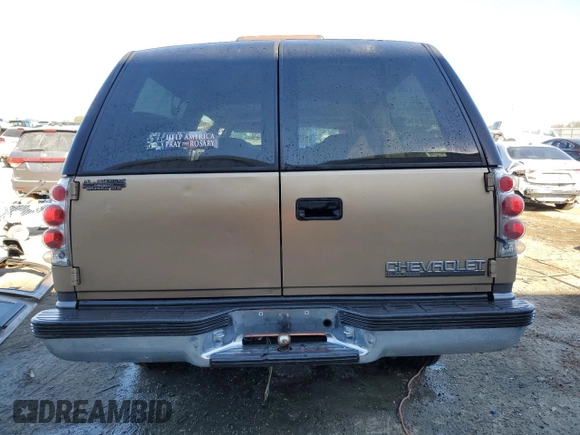 1999 Chevrolet Suburban with VIN 1GNEC16R3XJ361999, listed as a Copart auction lot 43175695 with 0 mi miles and Non Repairable. Bid and sale history available at carsss.com. Image 6.