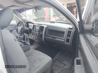 2014 Ram 1500 Tradesman с VIN 3C6JR6AG8EG247527, выставлен на аукционе IAAI как лот 42273610 с пробегом 194 552 миль миль и . История ставок и продаж доступна на DreamBid. Изображение 5.