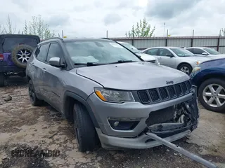 2018 Jeep Compass Latitude with VIN 3C4NJDBB8JT323967, listed as a IAAI auction lot 42096644 with 143,761 mi miles and . Bid and sale history available at DreamBid. Image 1.