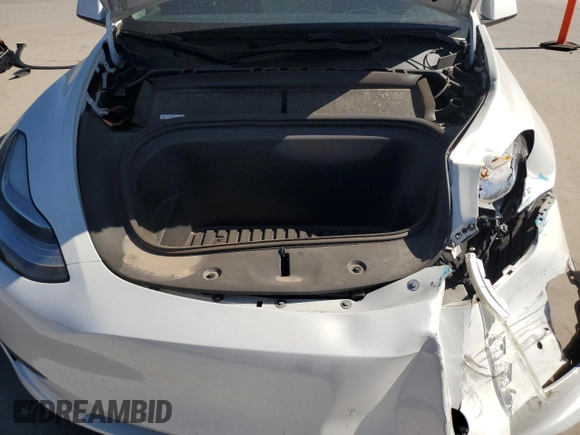 2022 Tesla Model Y Long Range with VIN 7SAYGAEE6NF506405, listed as a Copart auction lot 50392655 with 36,866 mi miles and Salvage Title. Bid and sale history available at DreamBid. Image 13.