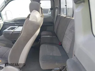 2003 Ford F-250 XL с VIN 1FTNX20P33EB84979, выставлен на аукционе IAAI как лот 42322784 с пробегом 185 952 миль миль и . История ставок и продаж доступна на DreamBid. Изображение 8.