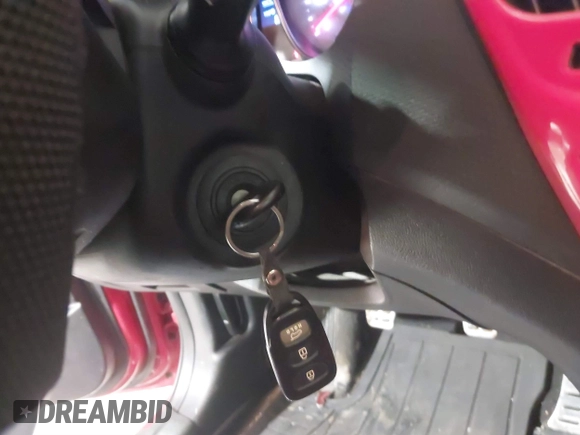 2012 Hyundai Veloster w/Black Int z VIN KMHTC6AD8CU032759, wystawiony jako IAAI lot #41567265 z przebiegiem 156 973 mil mil oraz . Historia ofert i sprzedaży dostępna na DreamBid. Obrazek 11.