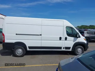 2025 Ram ProMaster Cargo Tradesman with VIN 3C6LRVDG5SE519201, listed as a IAAI auction lot 42207796 with 9,624 mi miles and . Bid and sale history available at DreamBid. Image 13.