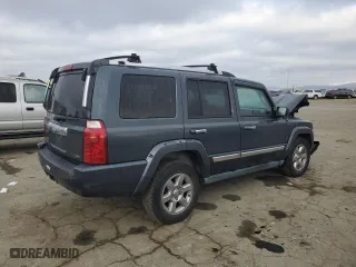 2008 Jeep Commander Overland with VIN 1J8HG68278C152920, listed as a Copart auction lot 42458325 with 204,395 mi miles and Salvage Title. Bid and sale history available at carsss.com. Image 3.