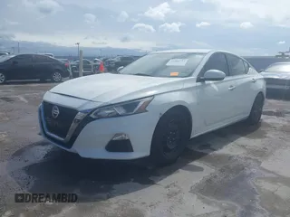 2020 Nissan Altima 2.5 S with VIN 1N4BL4BV7LC198827, listed as a IAAI auction lot 41906724 with 136,162 mi miles. Bid and sale history available at carsss.com. Image 17.