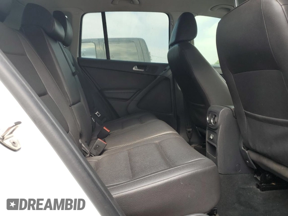 2016 Volkswagen Tiguan S with VIN WVGAV7AX9GW529699, listed as a Copart auction lot 62239475 with 119,075 mi miles and Clean title. Bid and sale history available at DreamBid. Image 11.