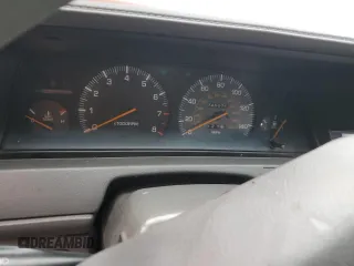 1988 Toyota Camry z VIN JT2VV21E8J0008306, wystawiony jako Copart lot #82378704 z przebiegiem 245 078 mil mil oraz Szkoda całkowita • Salvage title. Historia ofert i sprzedaży dostępna na DreamBid. Obrazek 9.
