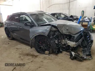 2024 Audi SQ8 Premium Plus z VIN WA1AWBF17RD008918, wystawiony jako Copart lot #48092245 z przebiegiem 14 211 mil mil oraz Szkoda całkowita • Salvage title. Historia ofert i sprzedaży dostępna na DreamBid. Obrazek 4.