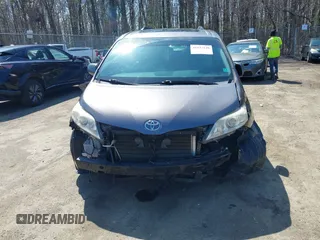 2015 Toyota Sienna XLE with VIN 5TDYK3DC6FS645065, listed as a IAAI auction lot 41937548 with 355,732 mi miles. Bid and sale history available at carsss.com. Image 12.