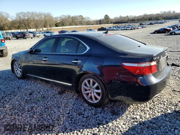 2009 Lexus LS 460 with VIN JTHCL46FX95000898, listed as a Copart auction lot 88355735 with 237,714 mi miles and Salvage title. Bid and sale history available at DreamBid. Image 2.