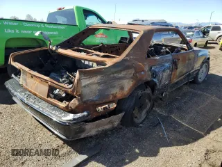 1984 Mercedes-Benz 500 z VIN WDBCA44A5EA079878, wystawiony jako Copart lot #49240915 z przebiegiem Nie podano mil oraz Nie do naprawy • Non repairable. Historia ofert i sprzedaży dostępna na DreamBid. Obrazek 3.