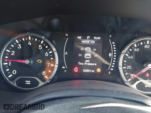 2017 Jeep Renegade Latitude with VIN ZACCJBBB2HPF91832, listed as a IAAI auction lot 41432771 with 32,601 mi miles. Bid and sale history available at carsss.com. Image 15.