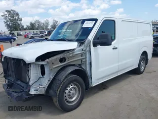 2013 Nissan NV S z VIN 1N6BF0KL0DN110163, wystawiony jako IAAI lot #42244509 z przebiegiem 135 419 mil mil oraz . Historia ofert i sprzedaży dostępna na DreamBid. Obrazek 2.