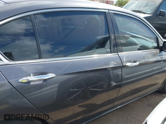 2017 Honda Accord Sedan LX with VIN 1HGCR2F31HA046878, listed as a IAAI auction lot 41927504 with 153,793 mi miles. Bid and sale history available at carsss.com. Image 13.