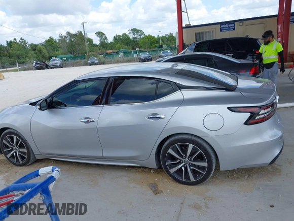2020 Nissan Maxima SV z VIN 1N4AA6CV6LC366887, wystawiony jako IAAI lot #41952159 z przebiegiem 100 182 mil mil oraz . Historia ofert i sprzedaży dostępna na DreamBid. Obrazek 14.